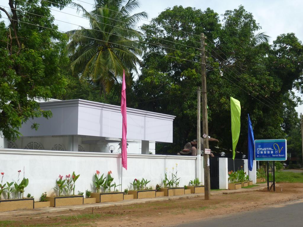 Crystal V Tourist Resort Anuradhapura Εξωτερικό φωτογραφία
